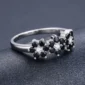 Bague Femme à Motif Fleurs Noires en Argent 925 Sterling.