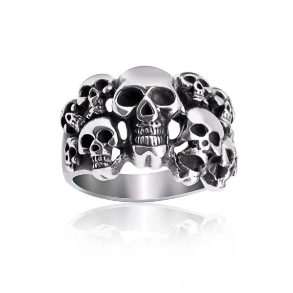 Bague Gothique à Multiples Têtes de Mort en Acier 316L Bague Gothique à Multiples Têtes de Mort en Acier 316L.