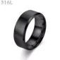 Bague Unisexe Acier 316L Noir PVD Finition Brossée 8 mm.