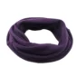 Bonnet Tube Convertible Violet en mode Écharpe.