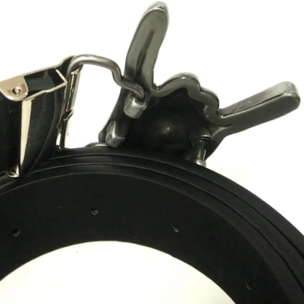 Boucle de Ceinture Signe Cornes du Diable pour Ceinture 4 cm de largeur max Boucle de Ceinture Signe Cornes du Diable pour Ceinture 4 cm de largeur max.