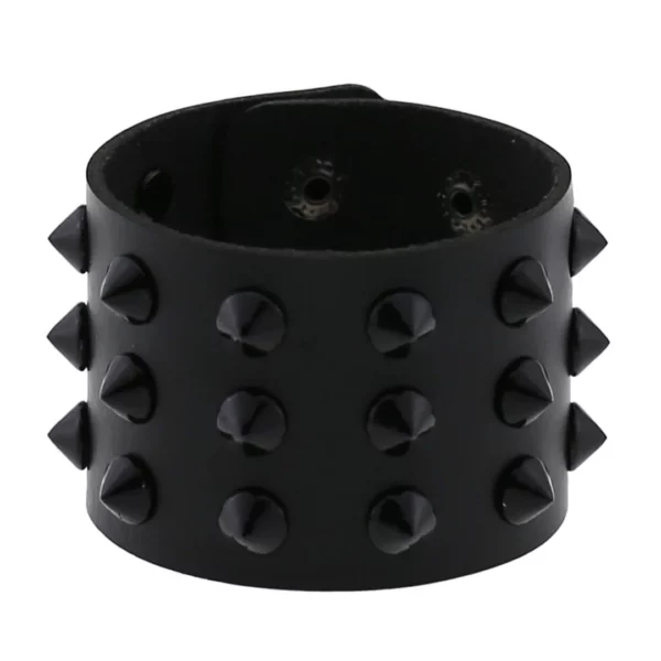 Bracelet Punk Clouté en Cuir PU (variation couleur noir) Bracelet Punk Clouté en Cuir PU (variation couleur noir).