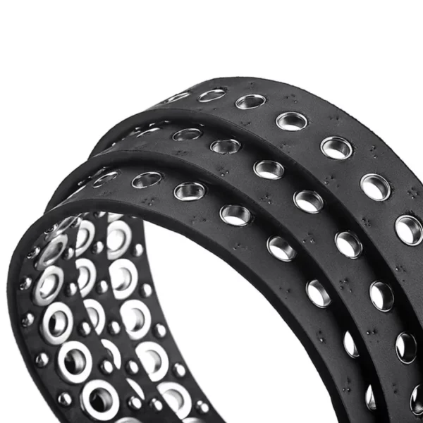 Ceinture Cuir Ornée d'Œillets Métalliques Ceinture Cuir Ornée d'Œillets Métalliques.