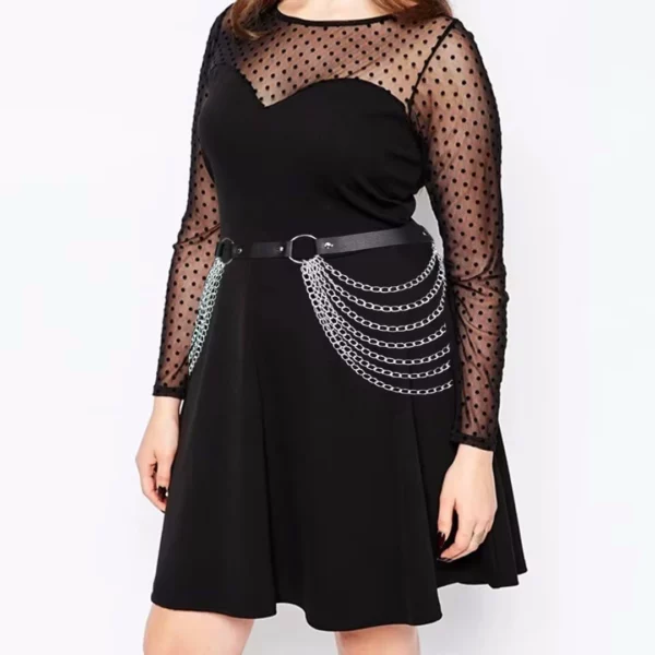 Ceinture de Taille en Cuir Ornée de Chaînes Style Gothique Punk Ceinture de Taille en Cuir Ornée de Chaînes Style Gothique Punk.