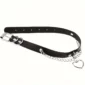 Choker Cuir Noir avec Cœur Suspendu et Chaînes Métalliques