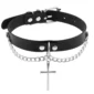 Choker Gothique Cuir Noir avec Croix Pendante & Chaînes.