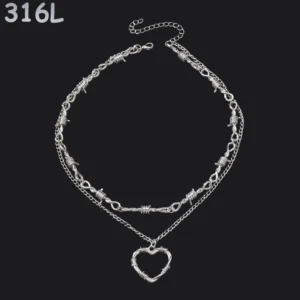 Collier Punk en Fil Barbelé Chaîne et Pendentif Cœur.