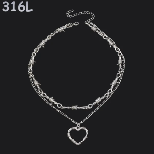 Collier Punk en Fil Barbelé Chaîne et Pendentif Cœur.