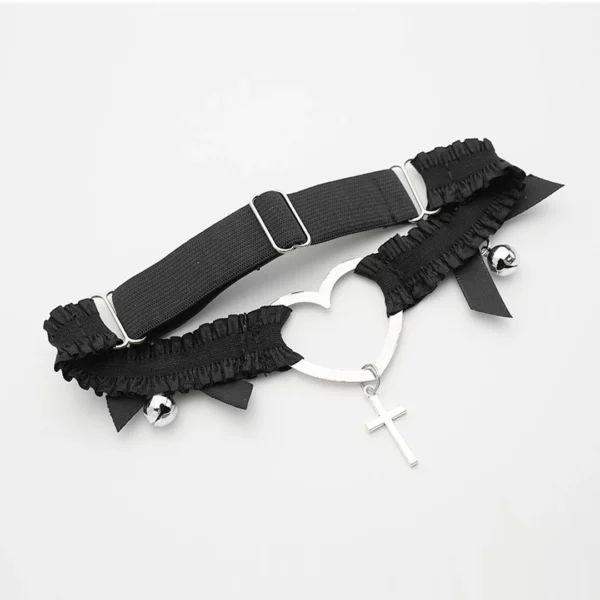Jarretière Bretelle Élastique Nœuds à Clochettes & Cœur avec Croix Gothique Jarretière Bretelle Élastique Nœuds à Clochettes & Cœur avec Croix Gothique.