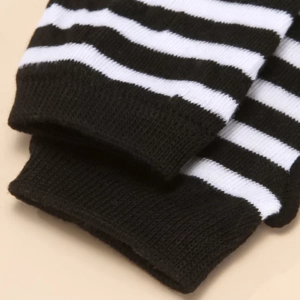 Mitaines Longues Rayées Gothiques pour Femme (matière coton acrylique) Mitaines Longues Rayées Gothiques pour Femme ( gros plan sur la matière coton acrylique).