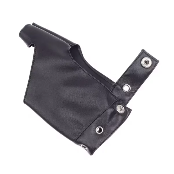 Mitaines en cuir chaînes pendantes et rivets style gothique rock Mitaines en cuir chaînes pendantes et rivets style gothique rock.