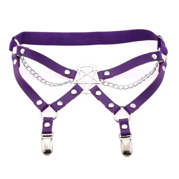 Porte-Jarretelles Cuisse Cuir Violet avec Pentagramme Inversé & Chaînes Porte-Jarretelles Cuisse Cuir Violet avec Pentagramme Inversé & Chaînes.