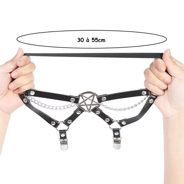 Porte-Jarretelles Cuisse Pentagramme Inversé & Chaînes (dimensions) Porte-Jarretelles Cuisse Pentagramme Inversé & Chaînes (dimensions).