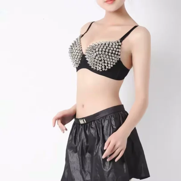 Soutien-Gorge Bonnets Cloutés Spikes Acrylique Soutien-Gorge Bonnets Cloutés Spikes Acrylique.