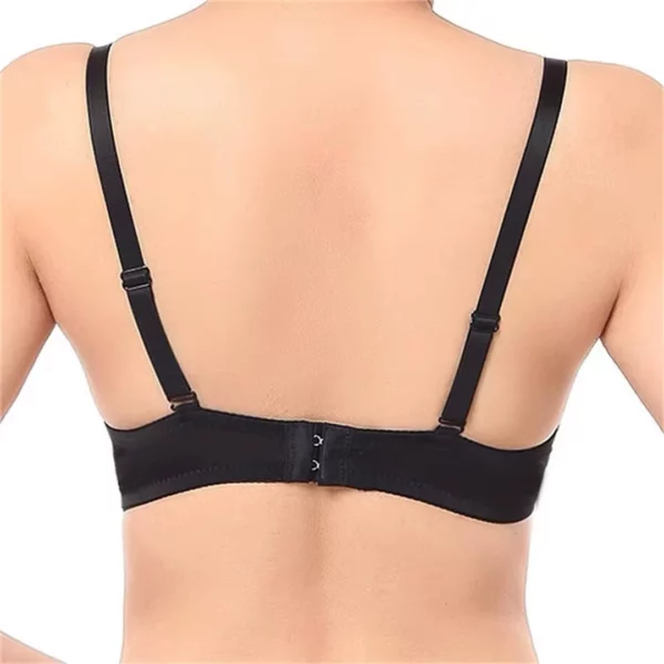 Soutien-Gorge Effet Push-Up Bonnets Cloutés avec Armatures Fermeture Agrafes Soutien-Gorge Effet Push-Up Bonnets Cloutés avec Armatures Fermeture Agrafes.