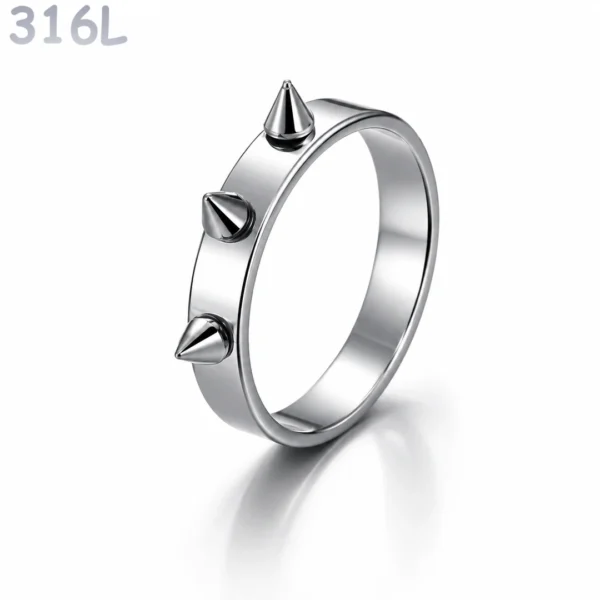 Bague Punk à Pointes Acier 316L Bague Punk à Pointes Acier 316L.