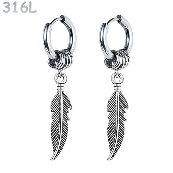 Boucles d’Oreilles Créoles Pendantes Plume en Acier 316L Boucles d’Oreilles Créoles Pendantes Plume en Acier 316L.