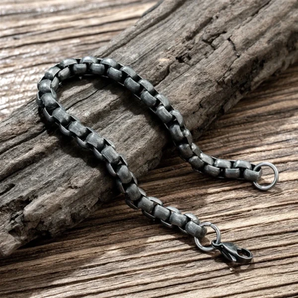 Bracelet Homme Acier 316L Maillons Brossés Vintage Bracelet Homme Acier 316L Maillons Brossés Vintage.
