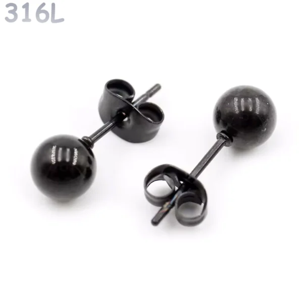 Clous d’oreilles Acier 316L Noir PVD à Boules 2-8 mm Clous d’oreilles Acier 316L Noir PVD à Boules 2-8 mm.