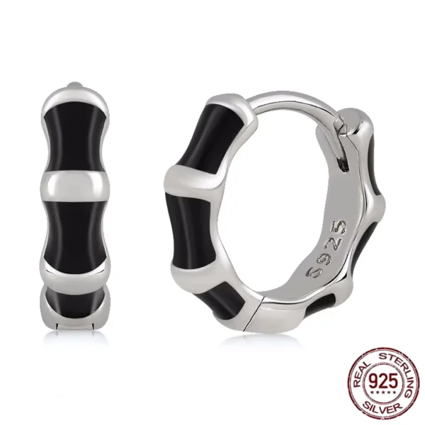 Créoles Argent 925 à Segments Noirs Rhodiés Créoles Argent 925 à Segments Noirs Rhodiés.