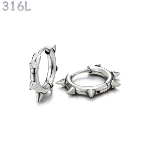 Créoles Cloutées Acier 316L Poli 10 mm - Style Punk Créoles Cloutées Acier 316L Poli 10 mm - Style Punk.