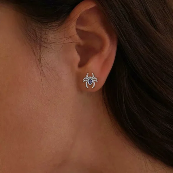 Femme avec Boucles d’oreilles Araignée Argent 925 Zircon Améthyste au Lobe Femme avec Boucles d’oreilles Araignée Argent 925 Zircon Améthyste au Lobe