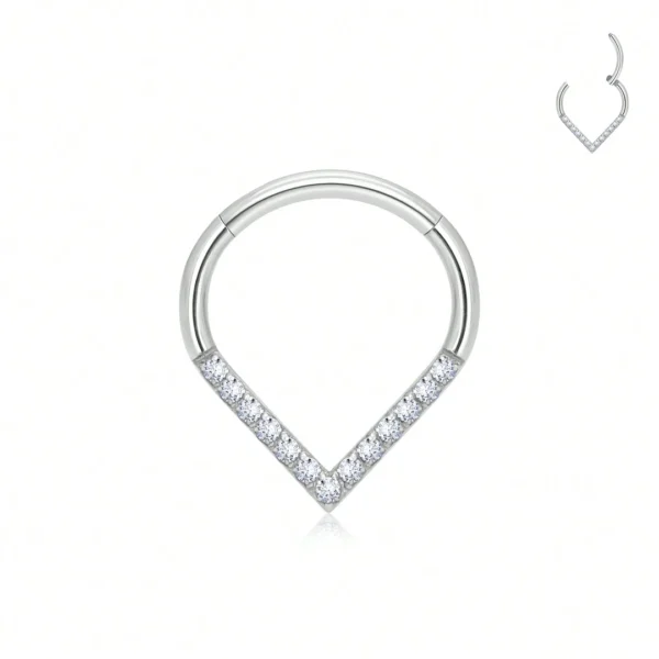 Piercing Clicker Titane - Élégance Angulaire & Zircons (variante couleur argenté 10 mm) Piercing Clicker Titane - Élégance Angulaire & Zircons (variante couleur argenté 10 mm).