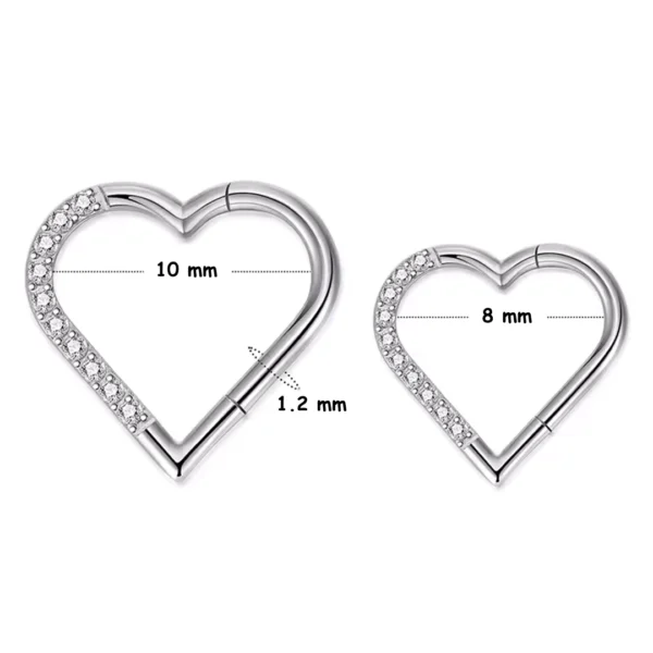 Piercing Cœur Asymétrique en Titane à Zircons Sertis (diamètre 8 ou 10 mm) Piercing Cœur Asymétrique en Titane à Zircons Sertis (diamètre 8 ou 10 mm).