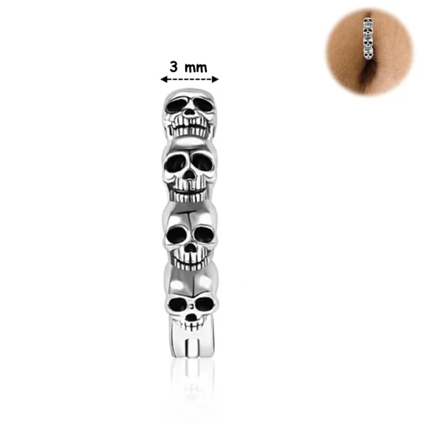 Piercing Anneau Nombril Clicker Têtes de Mort en Argent 925 (épaisseur 3 mm x longueur tige 10 mm) Piercing Anneau Nombril Clicker Têtes de Mort en Argent 925 (épaisseur 3 mm x longueur tige 10 mm).