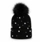 Bonnet Thermique Noir à Pompon Orné de Perles.