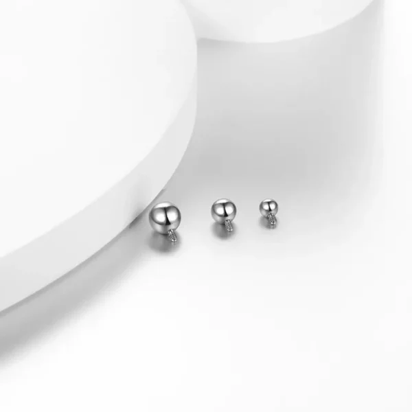 Embout Bille en Titane - Pas de Vis 1.2mm (présentation) Embout Bille en Titane - Pas de Vis 1.2mm (présentation)