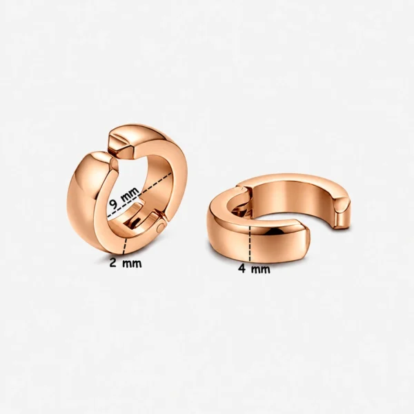 Faux Piercing Anneau Clip Oreille à Bordure Large 4 mm Acier Or Rose PVD Faux Piercing Anneau Clip Oreille à Bordure Large 4 mm Acier Or Rose PVD.
