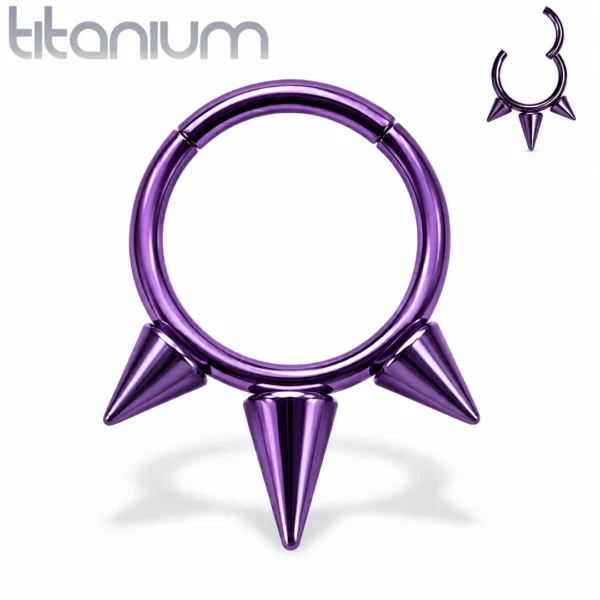 Piercing Anneau Clicker Triple Spike Asymétrique en Titane Piercing Anneau Clicker Triple Spike Asymétrique en Titane.