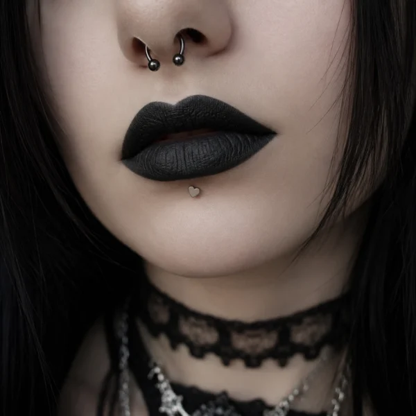 Piercing Labret Cœur en Titane à la Lèvre (labret classique) Piercing Labret Cœur en Titane à la Lèvre (labret classique).
