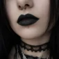 Piercing Labret Cœur en Titane à la Lèvre (labret classique).