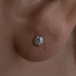 Piercing Labret en Titane à Zircon (lobe).