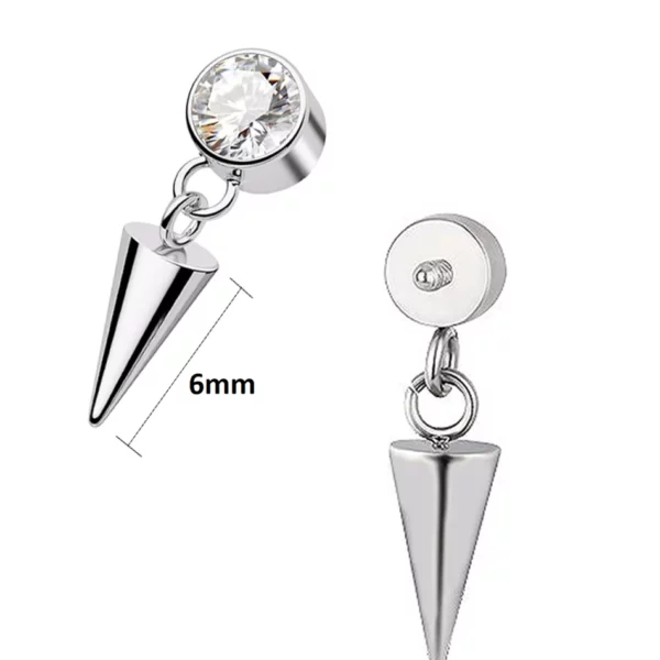 Piercing Labret en Titane à Zircon orné d'un Spike (dimensions spike) Piercing Labret en Titane à Zircon orné d'un Spike (dimensions spike)