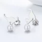 Boucles d’Oreilles Chat en Argent Jouant avec une Perle Fantaisie (expo).