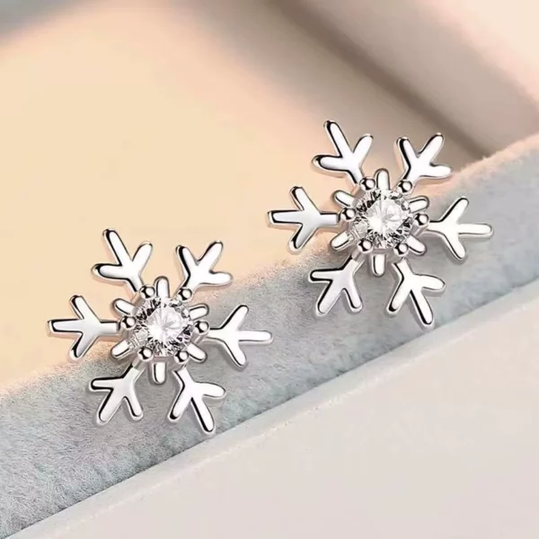 Boucles d'Oreilles Flocon d'Argent au Cœur Zirconé (expo) Boucles d'Oreilles Flocon d'Argent au Cœur Zirconé (expo).