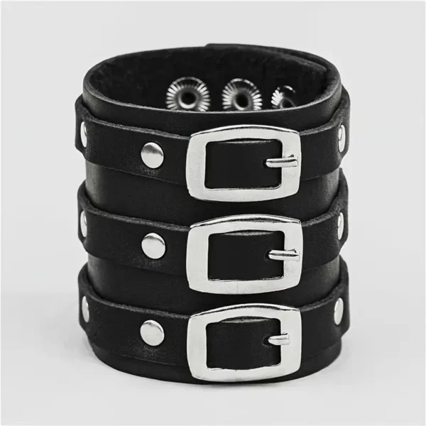 Bracelet Large en Cuir avec Boucles à Ardillon et Rivets 4 Bracelet Noir Large en Cuir PU avec Boucles à Ardillon et Rivets.
