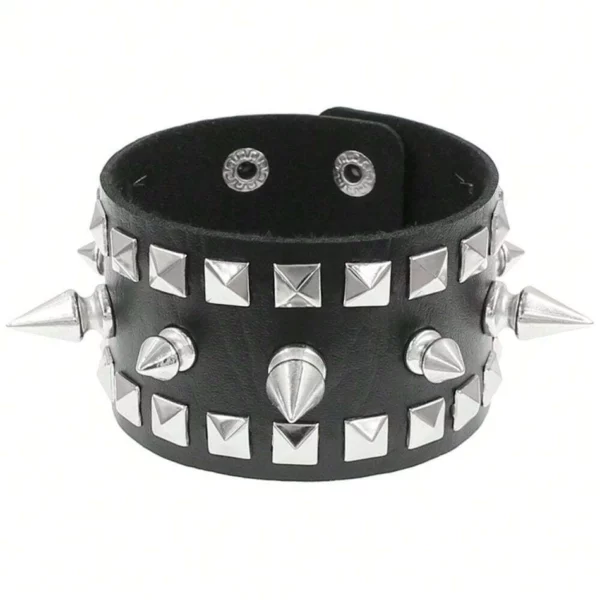 Bracelet en Cuir à Spikes et Rivets Pyramide.