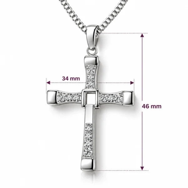 Collier de la Loyauté Croix de Toretto Pavée de Zirconiums Collier de la Loyauté Croix de Toretto Pavée de Zirconiums.