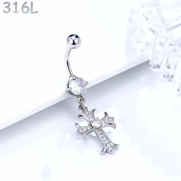 Piercing Nombril Croix Majestueuse Pavée de Zirconiums Piercing Nombril Croix Majestueuse Pavée de Zirconiums.