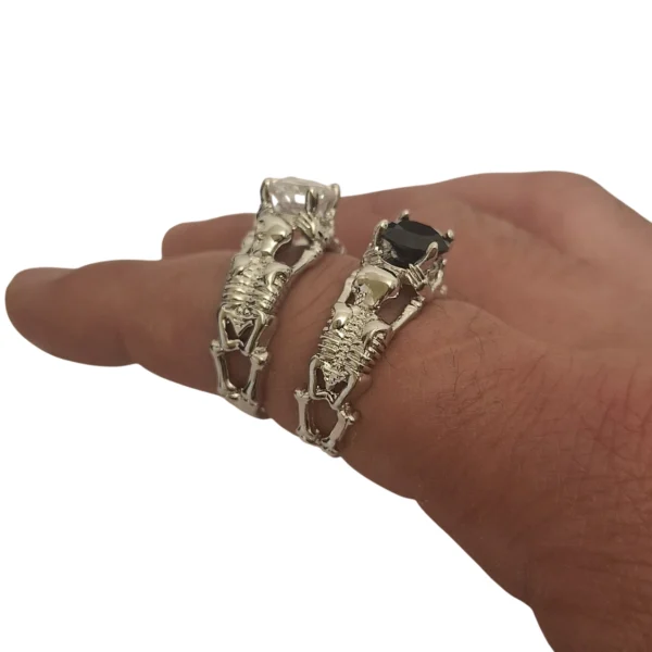 Bagues Squelettes Prosternés portant un Zircon Bagues Squelettes Prosternés portant un Zircon