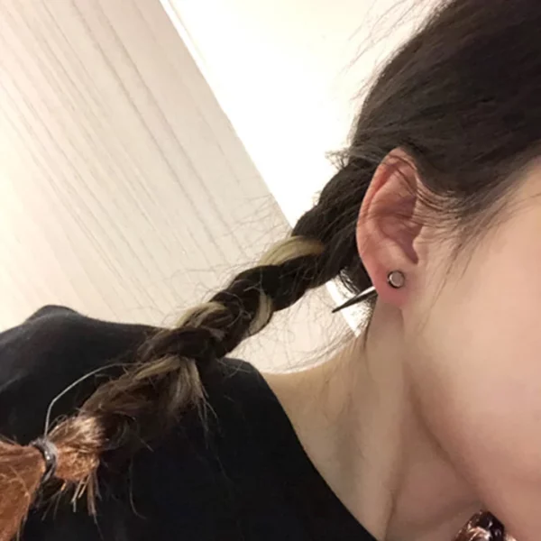 Faux Écarteur Lobe Tapers en Acier Chirurgical (variante acier sur lobe) Faux Écarteur Lobe Tapers en Acier Chirurgical (variante acier sur lobe).