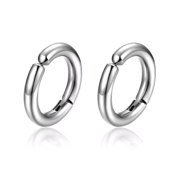 Faux Piercing Anneau Clip Oreille en Acier Inoxydable (variante acier) Faux Piercing Anneau Clip Oreille en Acier Inoxydable (variante acier).