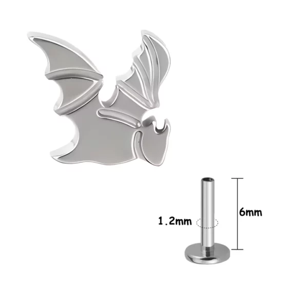 Piercing labret Chauve-souris en Titane à filetage interne (hélix, conch, tragus, lèvre et plus) variante 6mm Piercing labret Chauve-souris en Titane à filetage interne (variante 6mm).