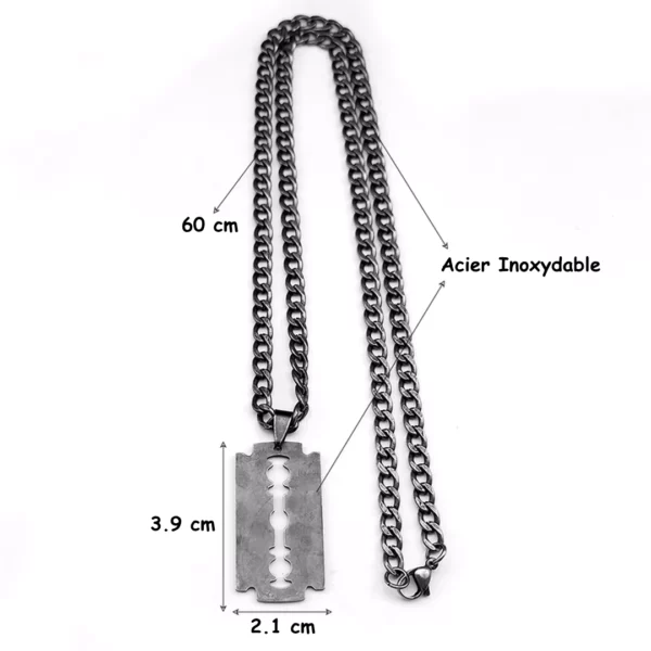 Collier Chaîne 60 cm et Pendentif Lame de Rasoir en Acier Inoxydable Vieilli Collier Chaîne 60 cm et Pendentif Lame de Rasoir en Acier Inoxydable Vieilli.