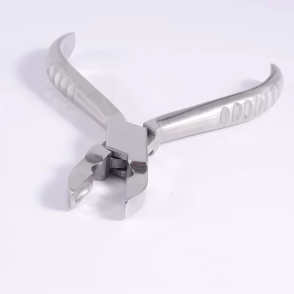 Outil Pro Fermeture Piercings Anneaux CBR en Acier Inoxydable Outil Pro Fermeture Piercings Anneaux CBR en Acier Inoxydable.