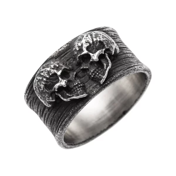 Bague Gothique Têtes de Mort Unies Acier Noir Vieilli Bague Gothique Têtes de Mort Unies Acier Noir Vieilli.